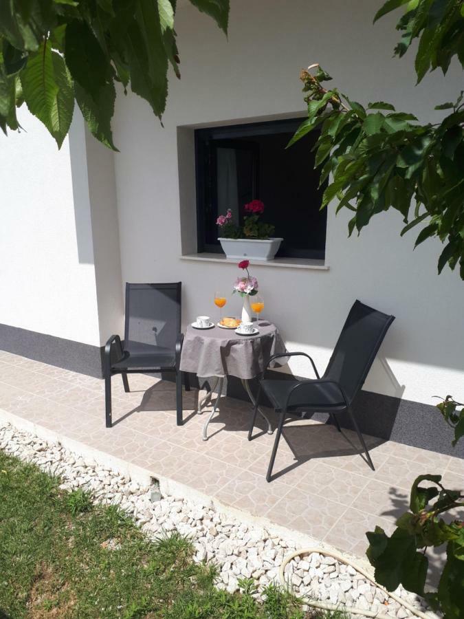 Apartments Ivano Split Exterior photo
